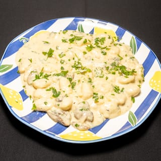Gnocchi Al Tartufo Nero